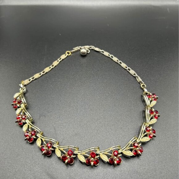Lisner Jewelry Jewelry - Vintage Lisner Gold tone Leaf Necklace with Red Round Stones